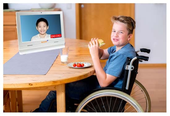 Telefon dla osób niepełnosprawnych / z niepełnosprawnością używany na wózku inwalidzkim